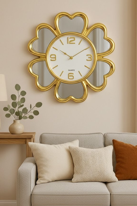 Horloge Murale Fleur Dorée – 50 cm
