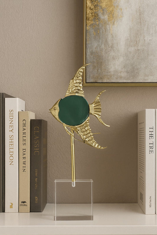 Sculpture Poisson Doré avec Pierre Verte – 30 cm